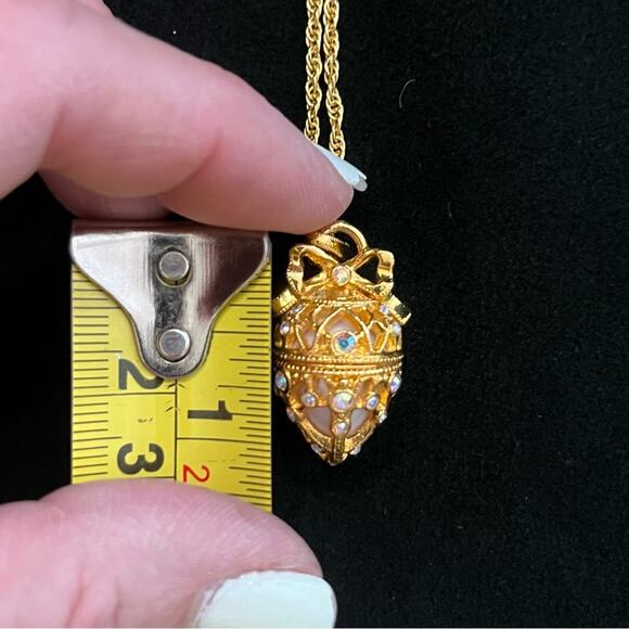 Vintage Joan Rivers Faberge Egg Necklace Secret of the Scroll Gold Gem Locket - Picture 6 of 8
